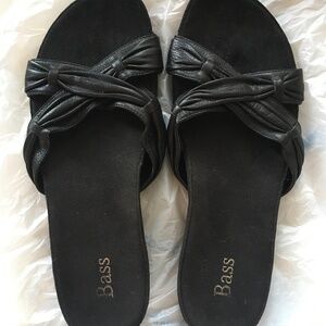 Bass Picasso ladies black sandals size 7M